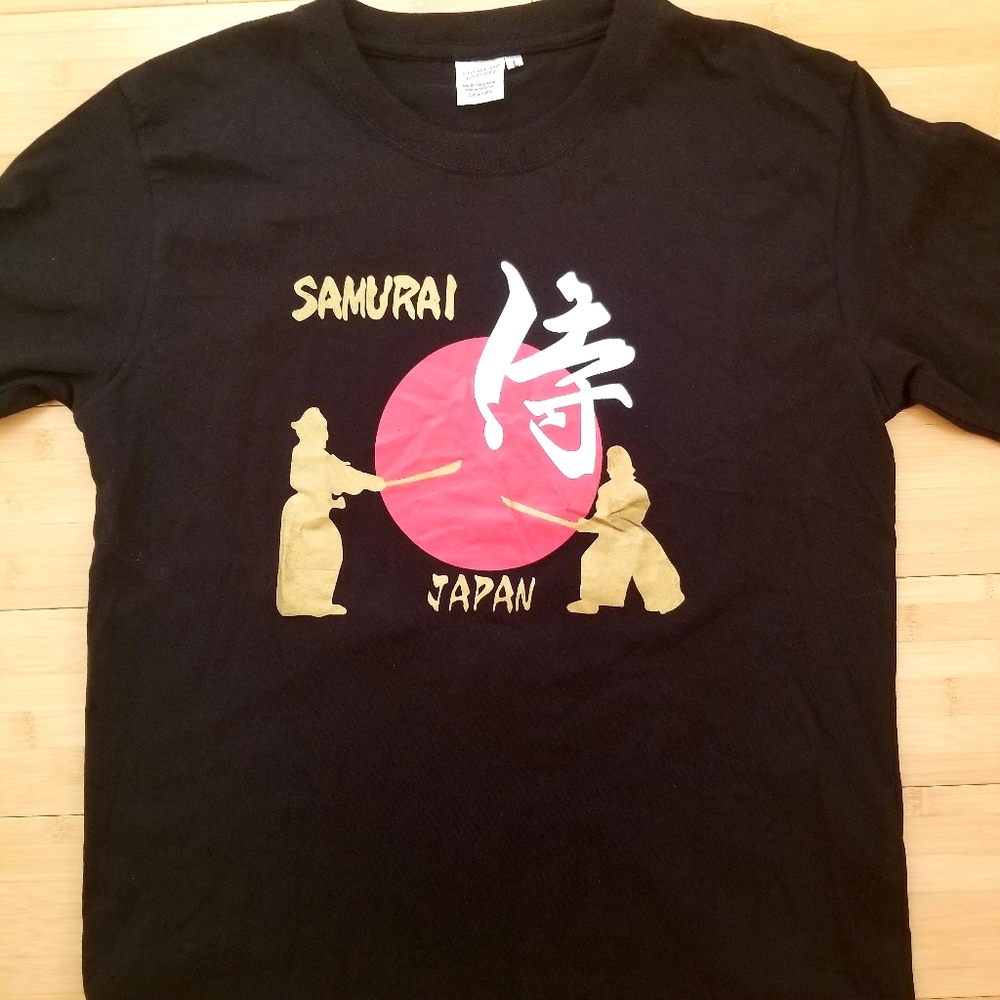 Graphic Tee shirt Japan